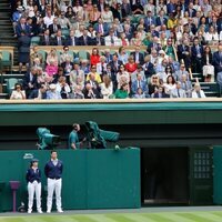 El Rey Felipe VI, Miquel Iceta y los Príncipes de Gales con sus hijos George y Charlotte y los Kent en la final de Wimbledon 2023