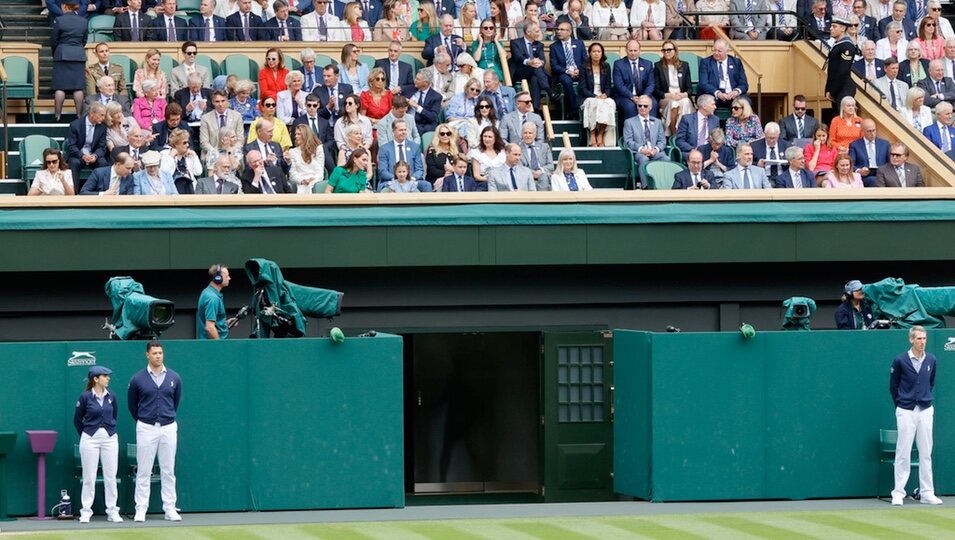 El Rey Felipe VI, Miquel Iceta y los Príncipes de Gales con sus hijos George y Charlotte y los Kent en la final de Wimbledon 2023