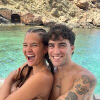 Laura Escanes y Álvaro de Luna en sus vacaciones en Menorca