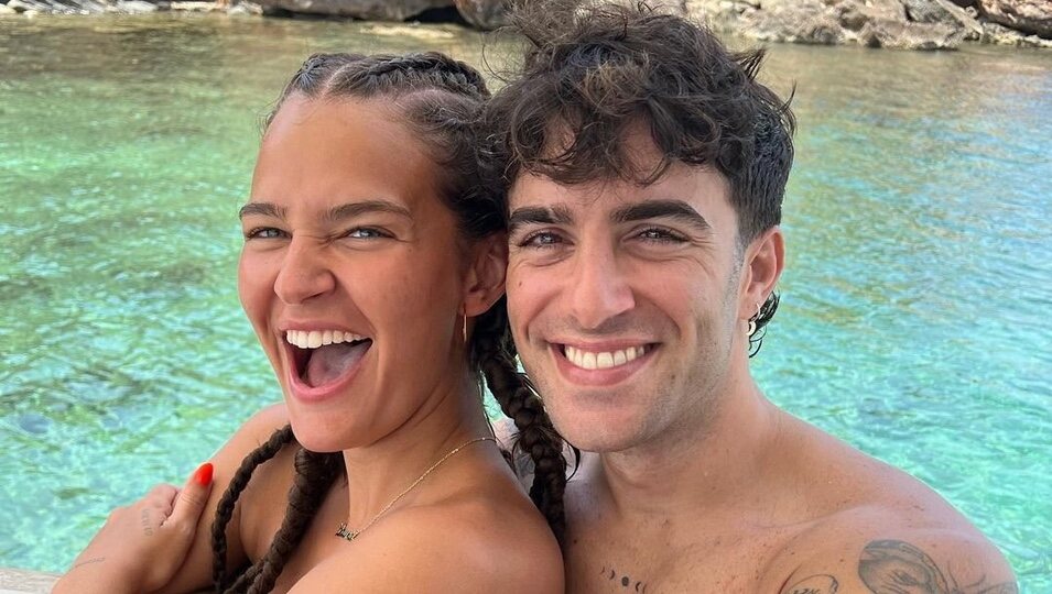 Laura Escanes y Álvaro de Luna en sus vacaciones en Menorca