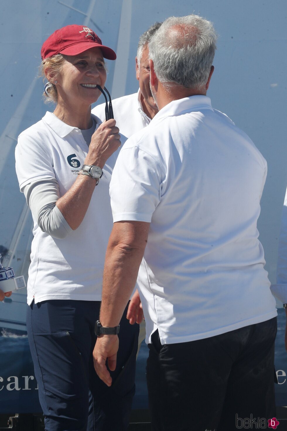 La Infanta Elena tras participar en la regata XXIV Trofeo Hotel Carlos I Silgar de Sanxenxo