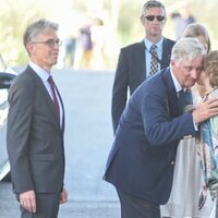 Felipe de Bélgica saluda a la Reina Sofía en el acto por el 30 aniversario de la muerte de Balduino de Bélgica en Motril