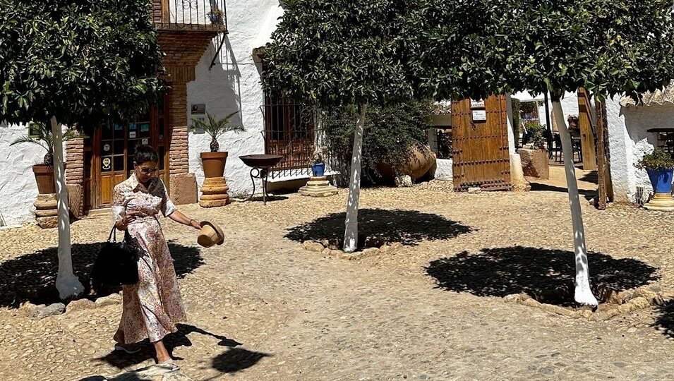 Alexandra Manley en Andalucía durante sus vacaciones con sus hijos