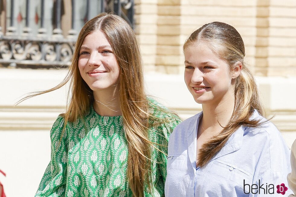 La Princesa Leonor y la Infanta Sofía en el ingreso de la Princesa Leonor en la Academia Militar de Zaragoza