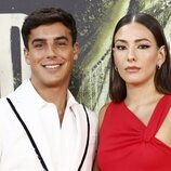 Óscar Casas y Candela González en el estreno de la película 'Mi soledad tiene alas' en Madrid