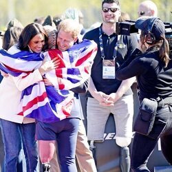 El Príncipe Harry y Meghan Markle en el rodaje de 'Heart of Invictus'