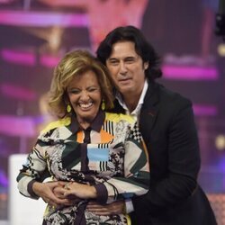 María Teresa Campos riéndose con Poty Castillo en '¡Qué tiempo tan feliz!'