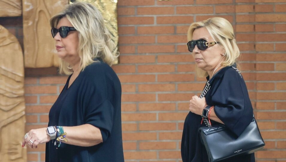 Terelu Campos y Carmen Borrego en el tanatorio para dar el último adiós a María Teresa Campos