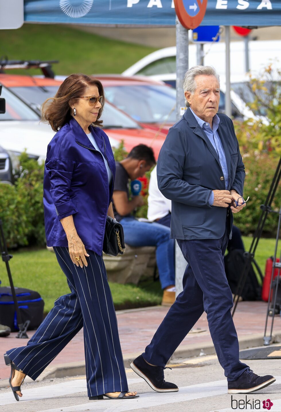 Iñaki Gabilondo y Lola Carretero en el tanatorio para dar el último adiós a María Teresa Campos