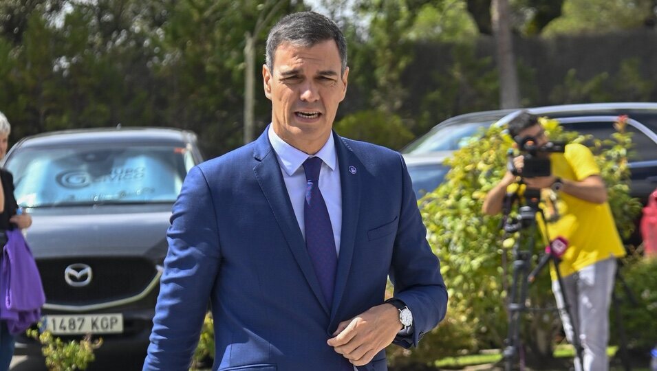 Pedro Sánchez en el tanatorio para dar el último adiós a María Teresa Campos