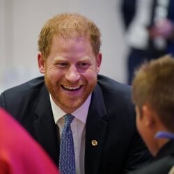 El Príncipe Harry, muy sonriente en los Premios WellChild 2023 en Londres