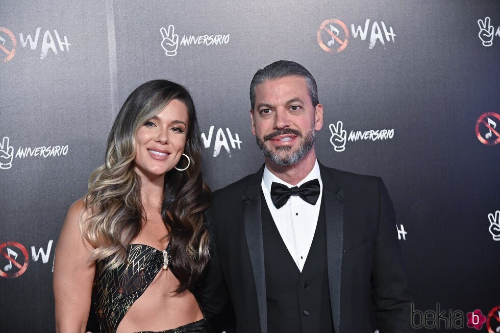 Lorena Gómez y René Ramos en el segundo aniversario de Wah