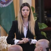 Alejandra Rubio y Carmen Almoguera con gesto serio en el funeral de María Teresa Campos