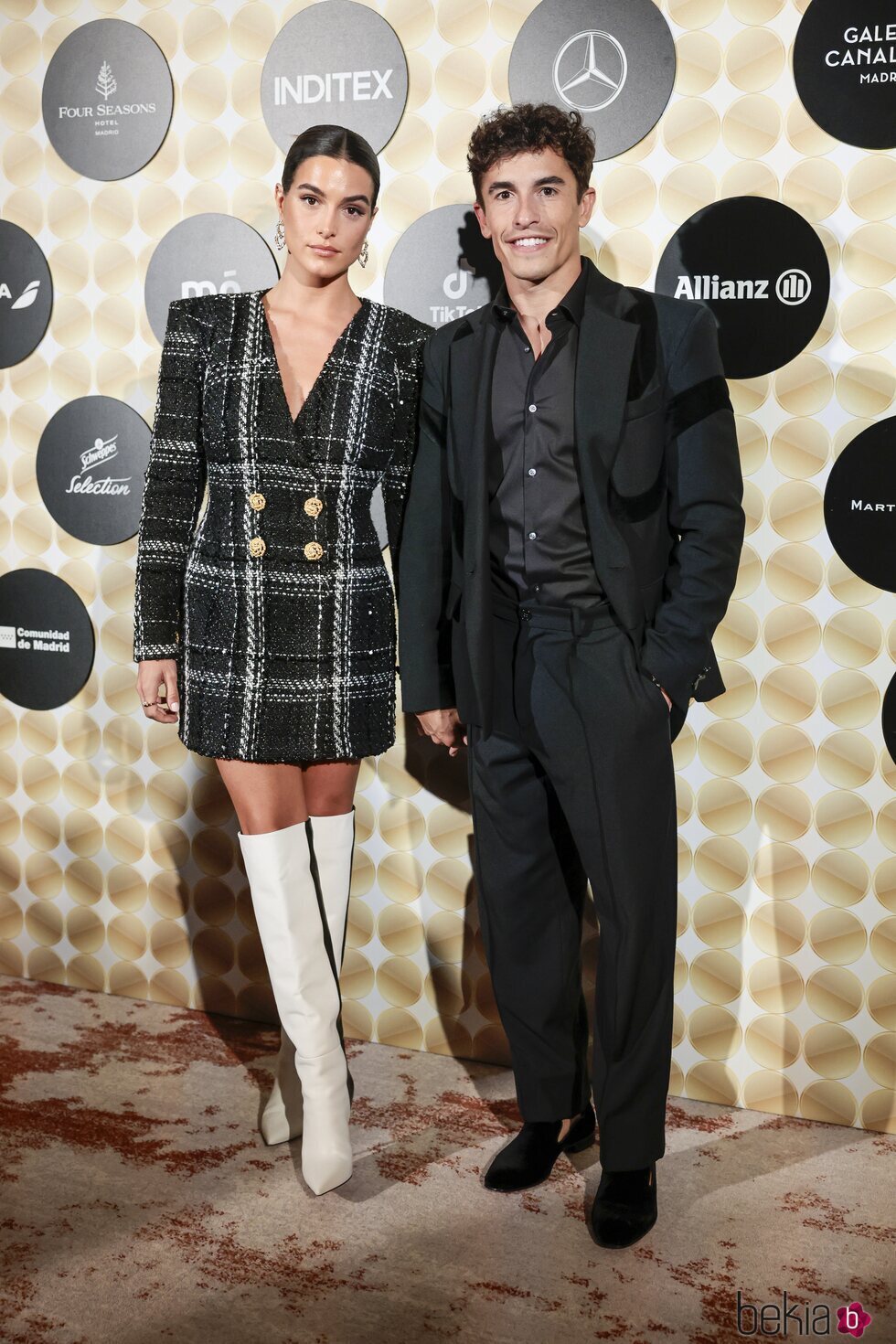 Marc Márquez con su novia Gemma Pinto en la Mercedes Benz Fashion Week