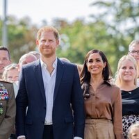 El Príncipe Harry y Meghan Markle, emocionados de la mano en los Juegos Invictus