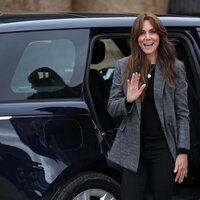 Kate Middleton llega feliz a una escuela forestal