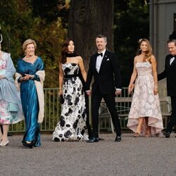 Margarita de Dinamarca, Ana María de Grecia, Federico y Mary de Dinamarca y Magdalena de Suecia y Chris O'Neill en el Jubileo de Carlos Gustav