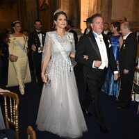 Magdalena de Suecia y Chris O'Neill y Carlos Felipe y Sofia de Suecia en la cena por el Jubileo de Carlos Gustavo de Suecia