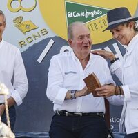 El Rey Juan Carlos y la Infanta Elena, muy cómplices en Sanxenxo