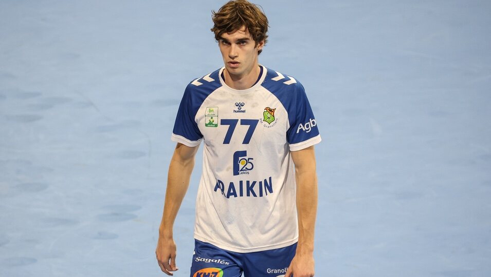 Pablo Urdangarin en el partido de balonmano entre el Granollers y el Barça