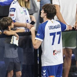 Pablo Urdangarin y Johanna Zott en el partido de balonmano entre el Granollers y el Barça