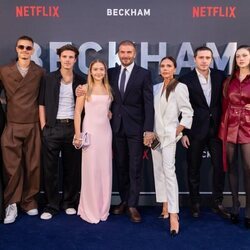 La familia Beckham en la premiere de la docuserie 'Beckham'