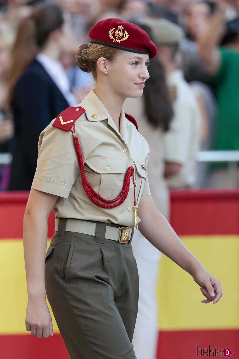 La Princesa Leonor en su presentación a la Virgen del Pilar como dama cadete