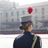 Detalle del sombrero y el moño de la Princesa Leonor en su Jura de Bandera