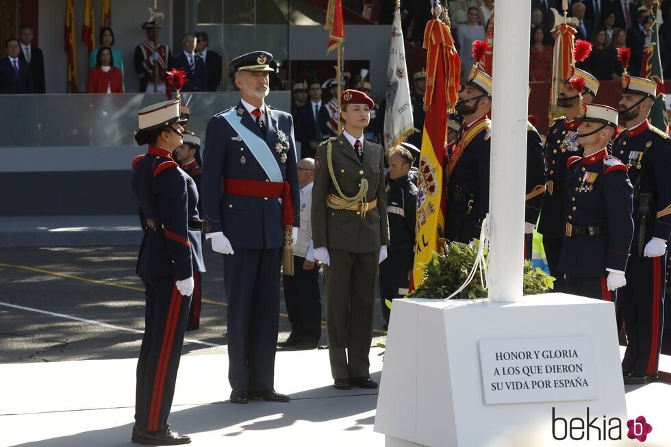 El Rey Felipe VI y la Princesa Leonor en el homenaje a los caídos en el Día de la Hispanidad 2023