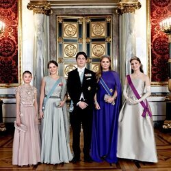 Estelle de Suecia, Ingrid Alexandra de Noruega, Christian de Dinamarca, Amalia de Holanda y Elisabeth de Bélgica