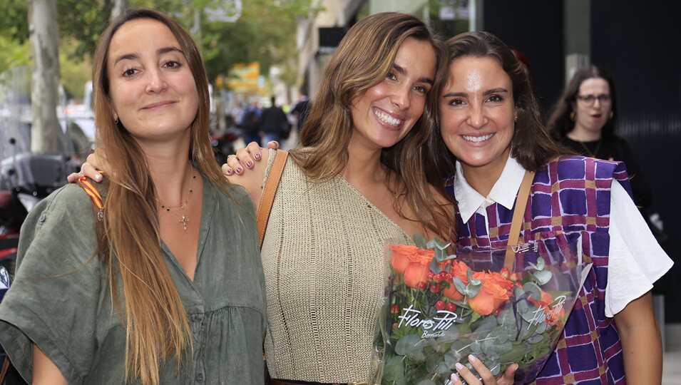 Lucía, María y Marta Pombo de celebración