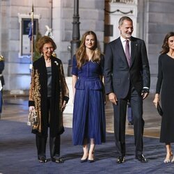 La Familia Real a la salida de los Premios Princesa de Asturias 2023