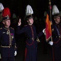 Elisabeth de Bélgica jurando la Constitución como oficial de la Real Academia Militar