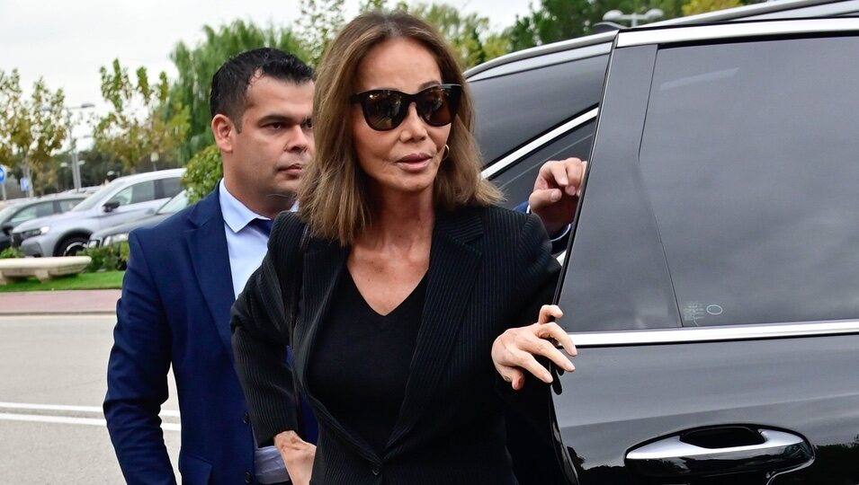 Isabel Preysler en el tanatorio de Fernando Fernández Tapias