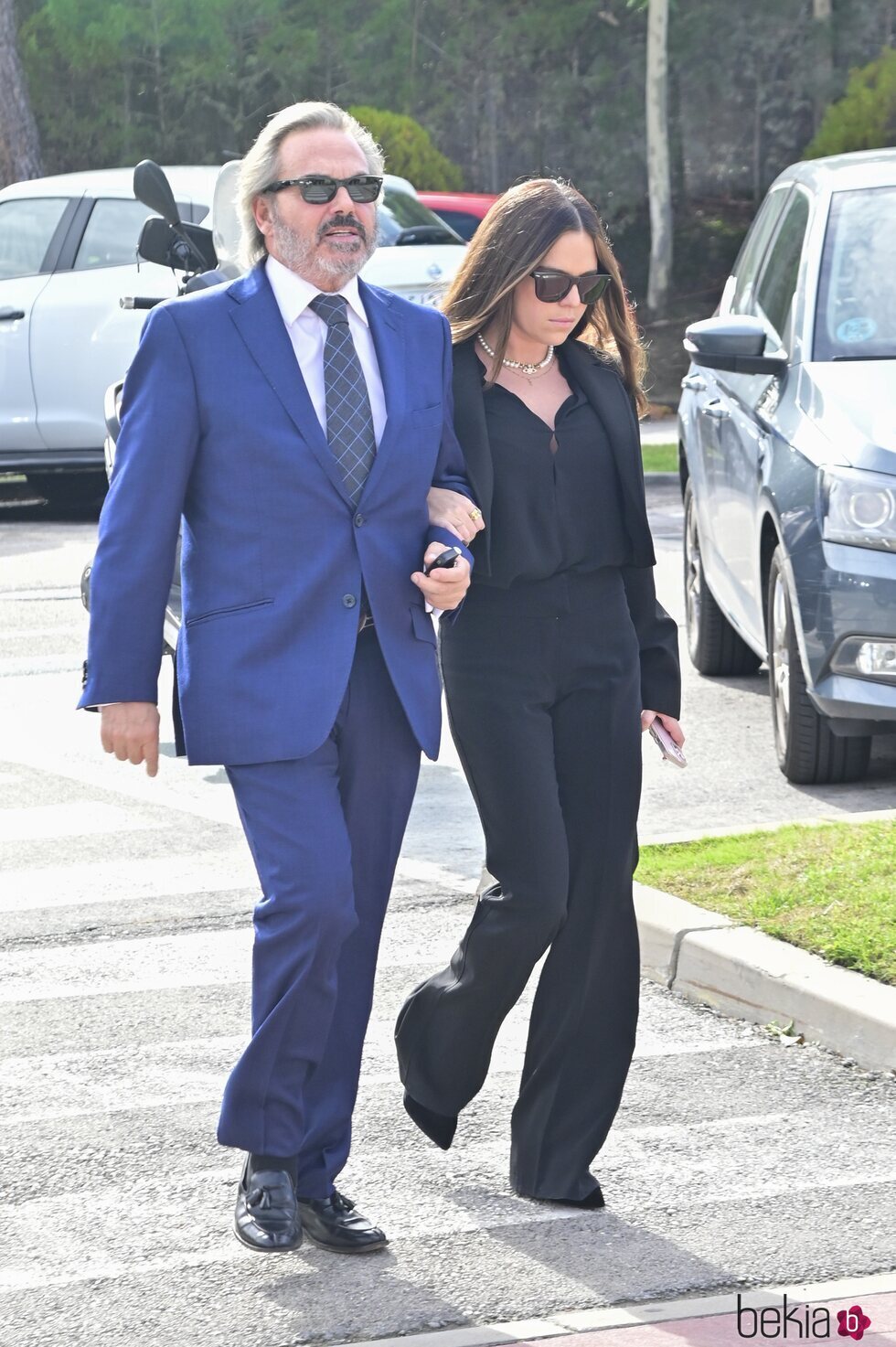 Fernando Fernández de la Riva en el tanatorio de su padre, Fernando Fernández Tapias