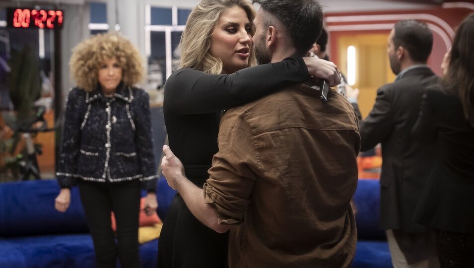 Susana Bianca y Zeus Montiel se besan con cariño en la gala 6 de 'GH VIP 8'