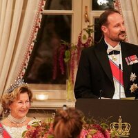 Sonia de Noruega y Haakon de Noruega en su discurso en la cena con el Parlamento de Noruega