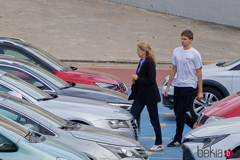 La Infanta Cristina y Miguel Urdangarin en un partido de balonmano de Pablo Urdangarin en Granollers