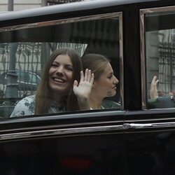 La Infanta Sofía y la Princesa Leonor llegando a la Jura de la Constitución