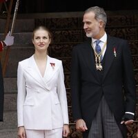 El Rey Felipe y la Princesa Leonor antes de entrar al Congreso para la Jura de la Constitución