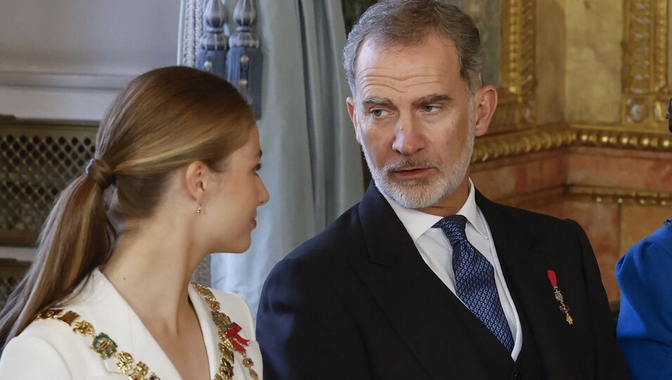 El Rey Felipe y la Princesa Leonor en la entrega del Collar de la Orden de Carlos III