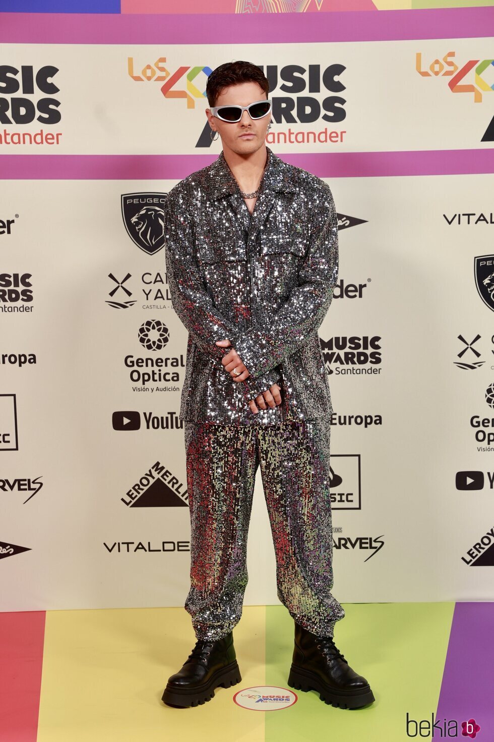 Abraham Mateo en la alfombra roja de Los 40 Music Awards 2023