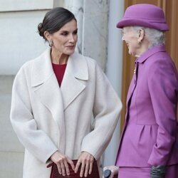 La Reina Letizia y Margarita de Dinamarca en la ceremonia de bienvenida a los Reyes Felipe y Letizia en Amalienborg