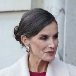 La Reina Letizia con unos pendientes de rubís y diamantes de la Reina Sofía en su Visita de Estado a Dinamarca