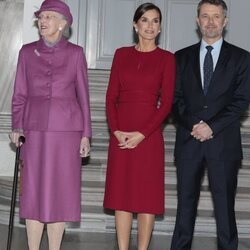 Margarita de Dinamarca, la Reina Letizia y Federico de Dinamarca en la bienvenida a los Reyes Felipe y Letizia en Amalienborg