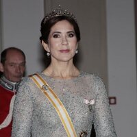 Mary de Dinamarca con su tiara personal en la cena de gala por la Visita de Estado de los Reyes Felipe y Letizia a Dinamarca