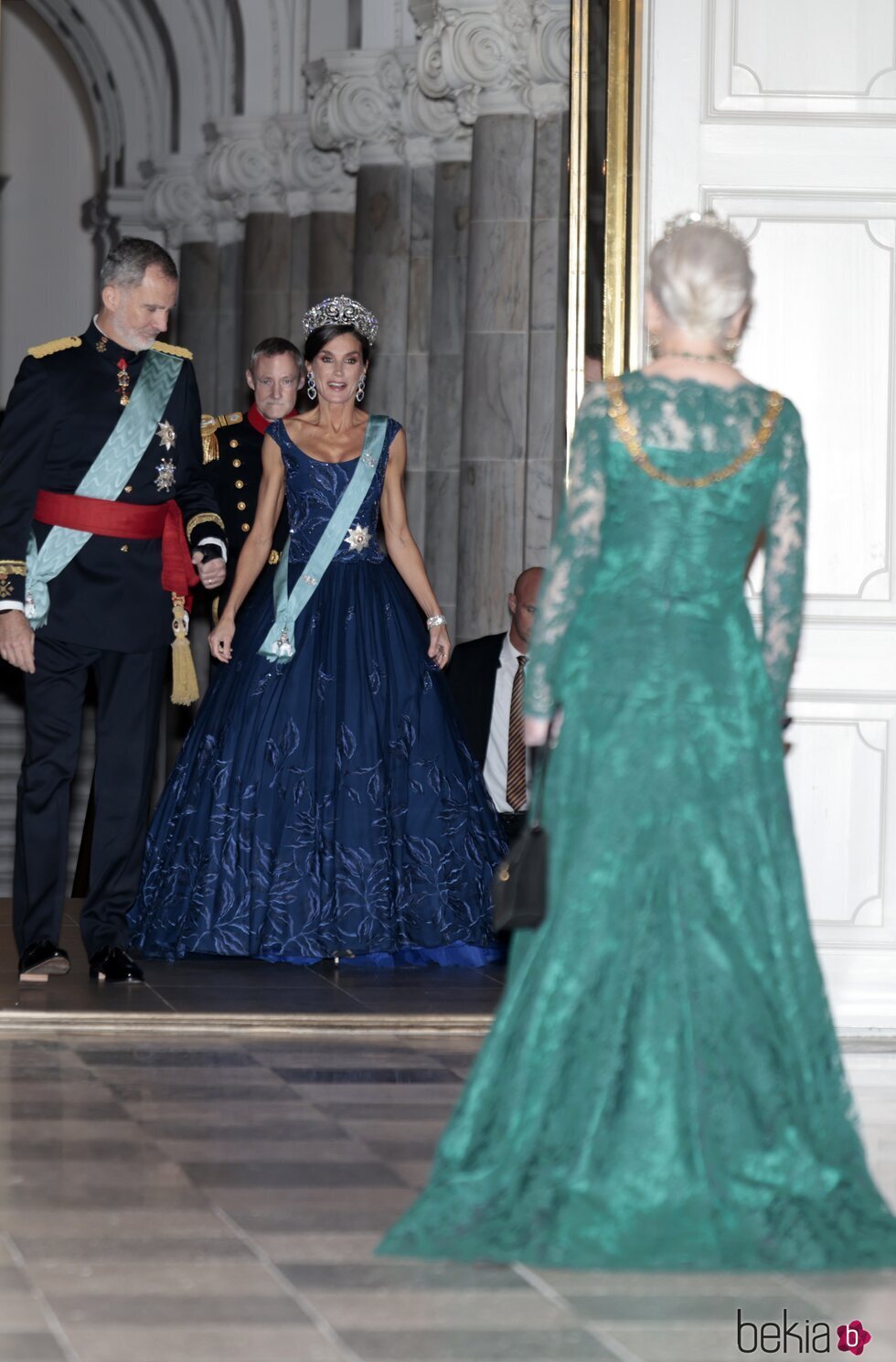 Margarita de Dinamarca recibe a los Reyes Felipe y Letizia en la cena de gala por su Visita de Estado a Dinamarca