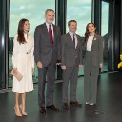 La tensa despedida entre los Reyes de España y Federico y Mary de Dinamarca