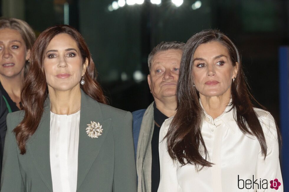 Tensión en los rostros de la Reina Letizia y Mary de Dinamarca