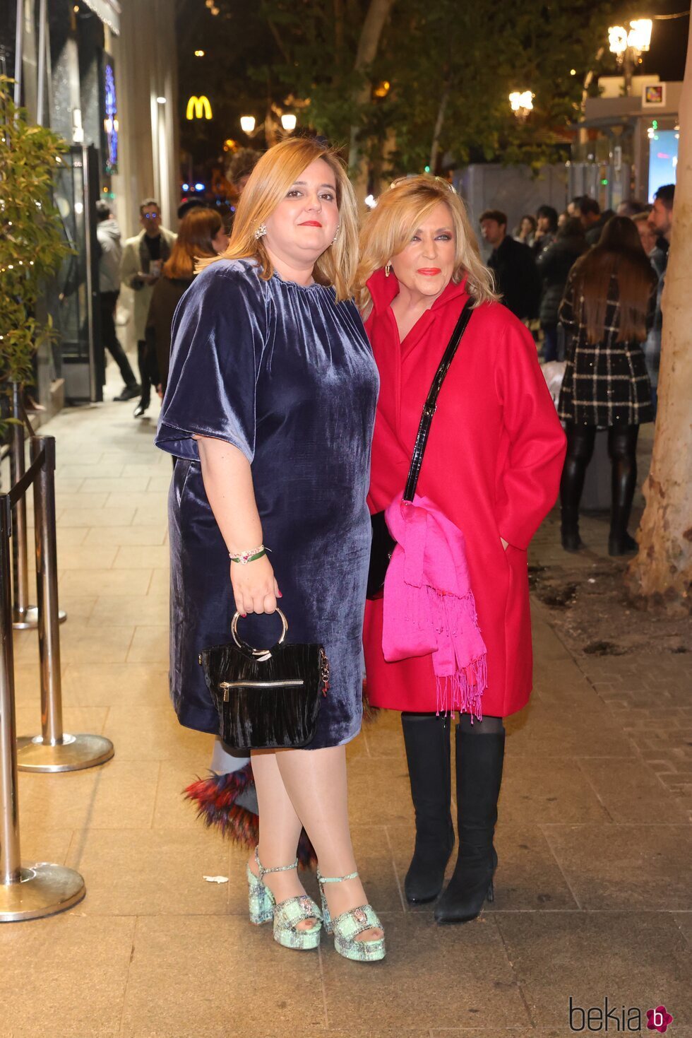 Pilar Vidal y Lydia Lozano en el 50 cumpleaños de Belén Esteban